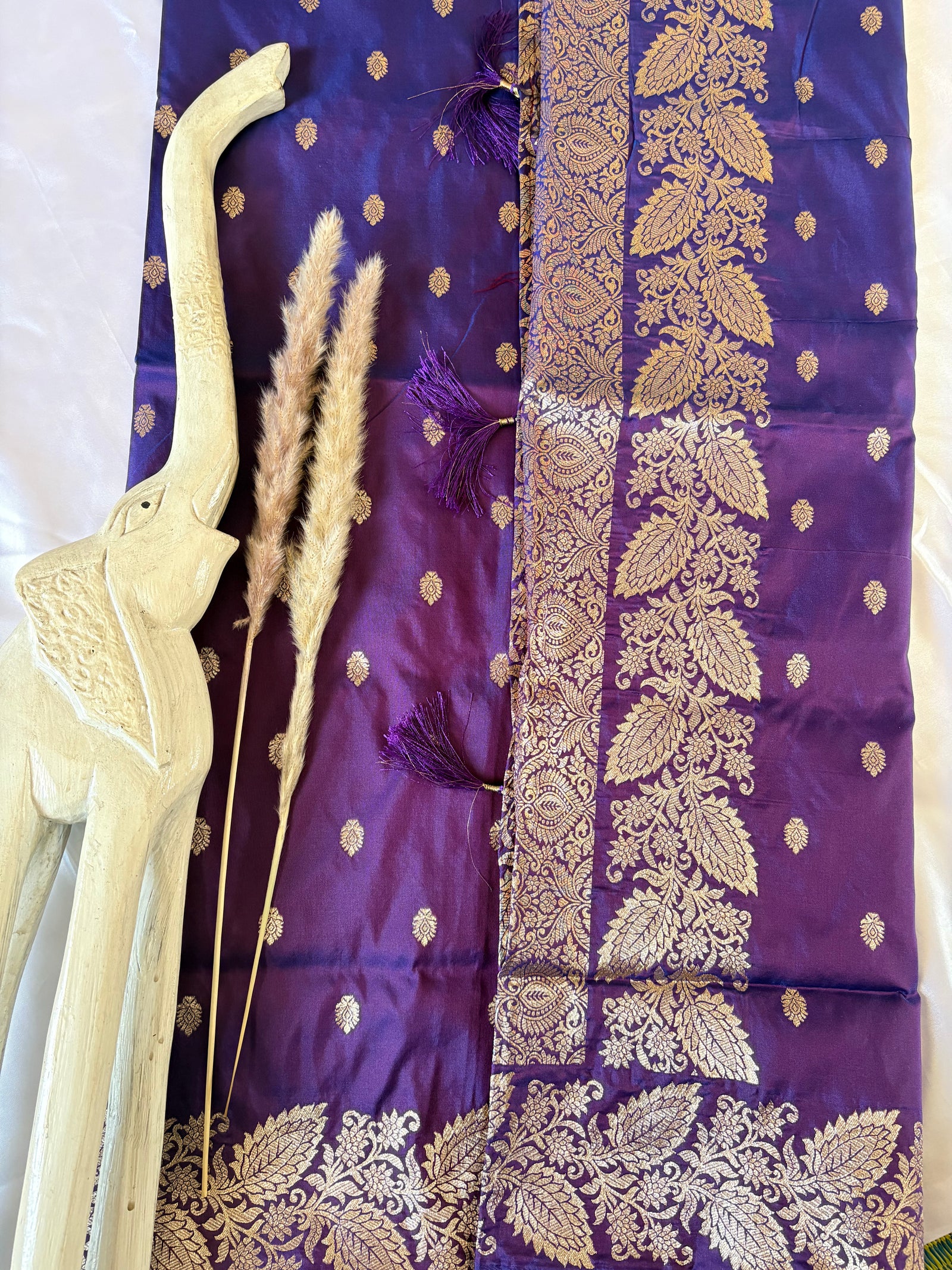 Premium Semi Banasari Silk with Leaf Border (Saree Code - S04)