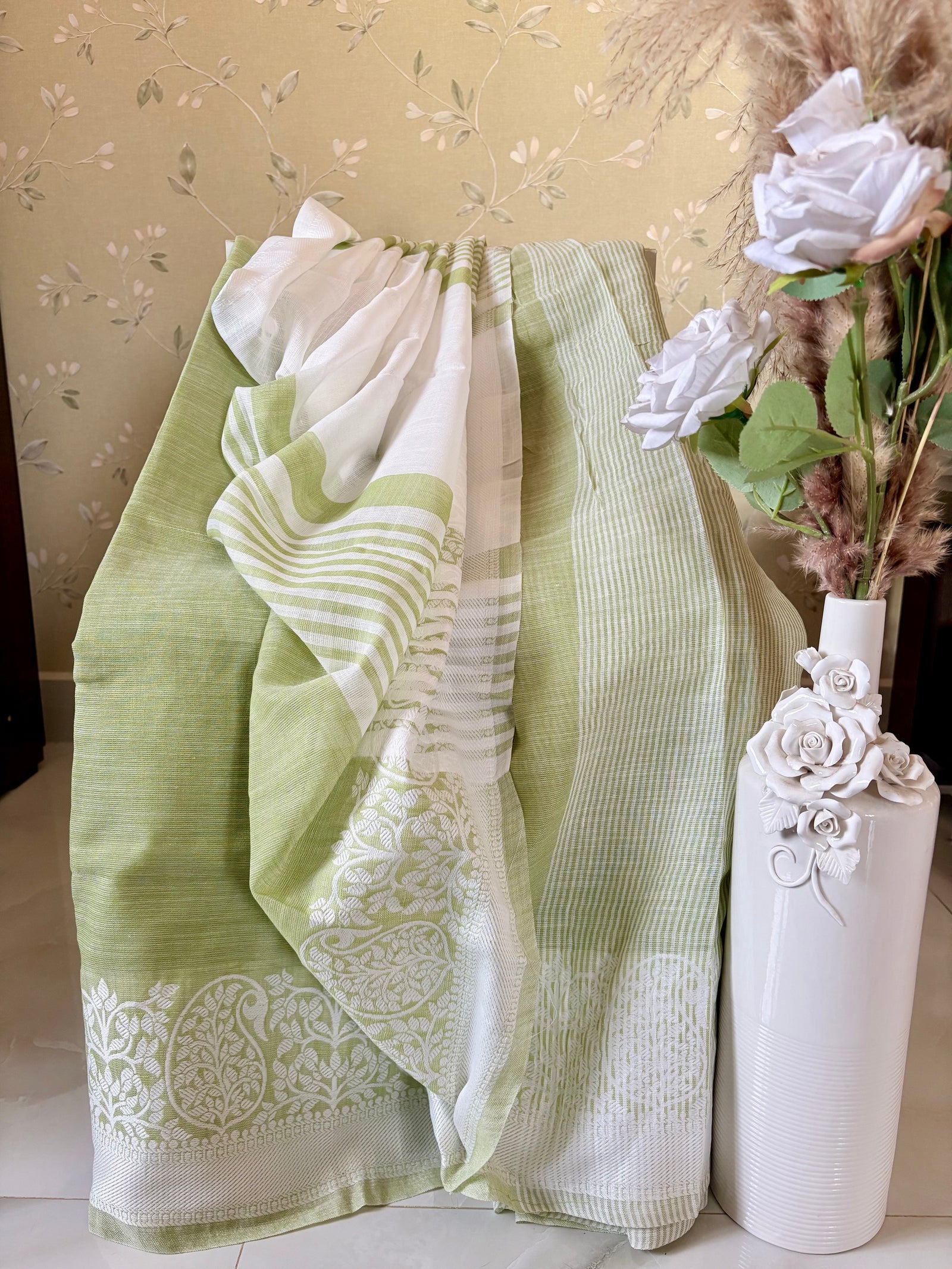 Premium Lenin Saree (Saree Code - S13)