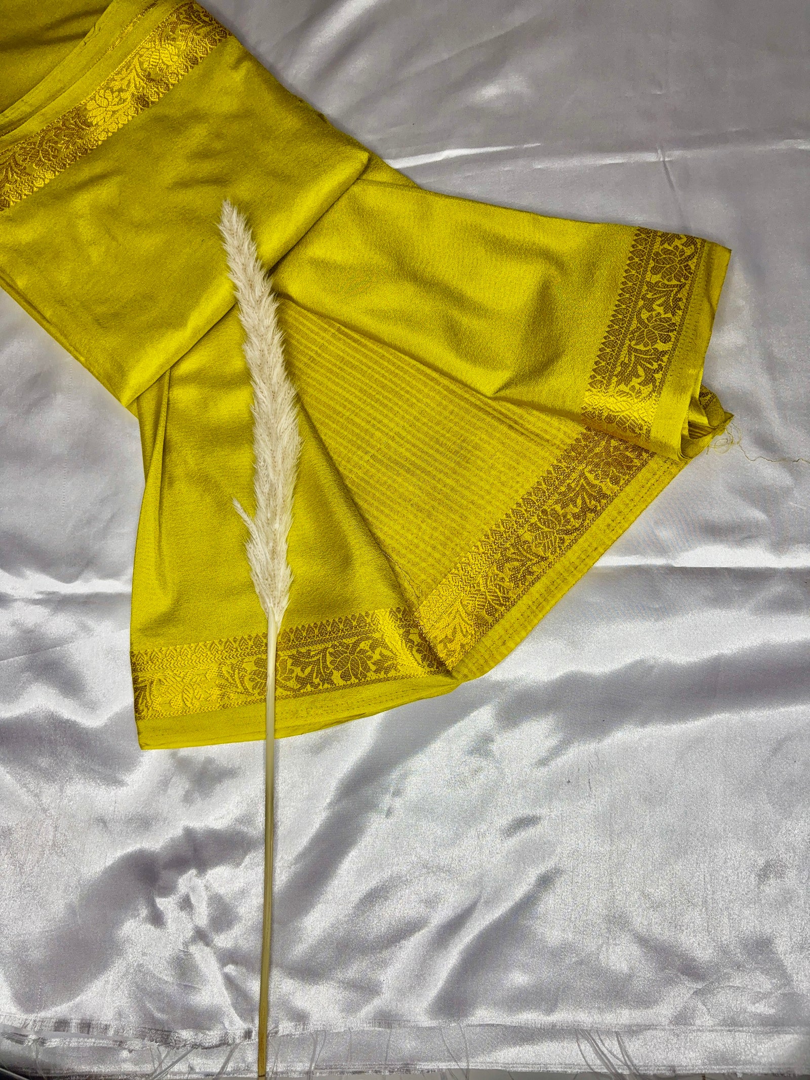 Premium Crepe Mysore Silk Saree  (Saree Code-40)